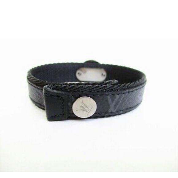 SALE 💥🔆☀️Louis Vuitton Luxury Bracelet - Picture 4 of 9